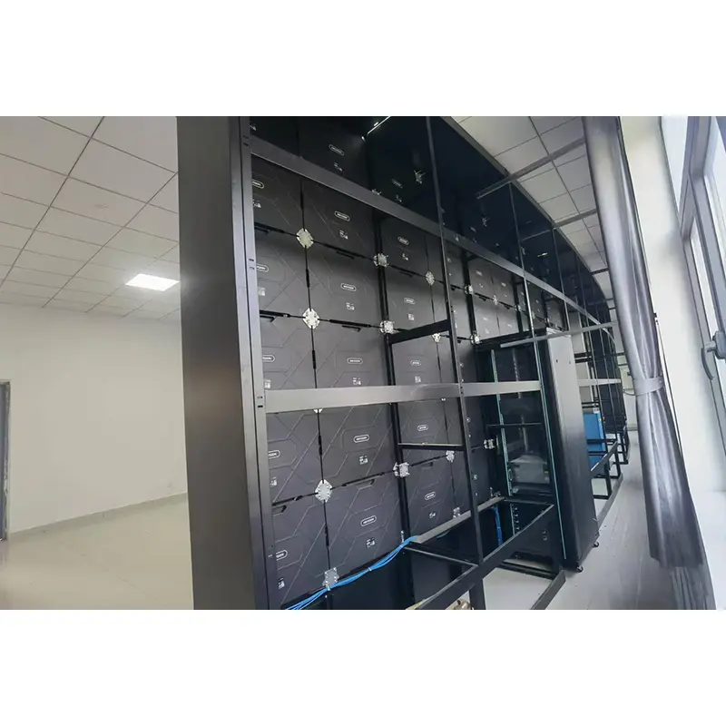 Kurbadong LED Screen Mobile Cabinet